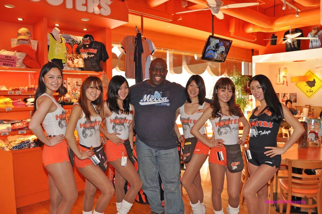 https://img1.wsimg.com/isteam/ip/845da1c5-793a-440c-8714-66825bb2d7d8/Tokyo Japan Hooters 2012 (17).jpg